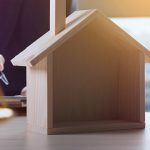 Dziedziczenie mieszkania po śmierci małżonka